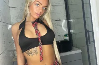 Hello 💕 - Image 5