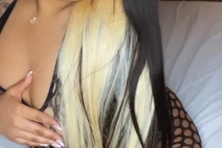 5 ⭐ Sexy sophisticated and dis... - Image 2
