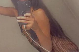 💦🍭🍭 Upscale Throat Goat Beauty... - Image 4