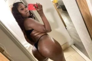 95$ Incall Qv Tonight ! Thick Dark bitch Fat ass Available to meet. Text Or Call me - Image 2