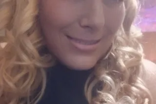 ~💋 Sexy Blonde SoCal Soccermom... - Image 4