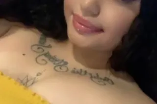 Facetime Shows / Thick Latina ... - Image 2