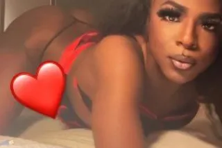 Visting Wet and Wild Splashtow... - Image 3