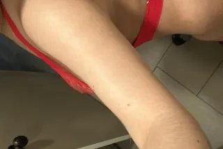 Gilr new available latina 24/7... - Image 4