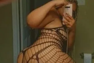 hola Papi Dominican chick visi... - Image 1