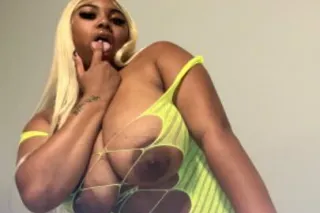 EXOTIC BARBIE Here 💦 come expr... - Image 3