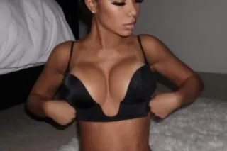 flirtatious Aventure - Image 1