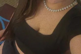 sexy🥰 thick💦 latina - Image 1