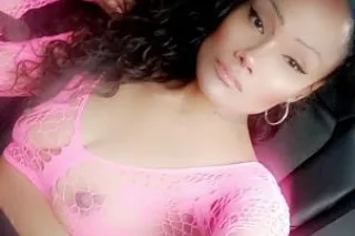 💫💫long day of work daddy, you need to relax cum enjoy my irresistible skills🥵🥰✨️ Alura Jade your Sexy Wet Petite Treat ready to play😈 🍬 🥵✨️ comfy uptown Incall or outcall 🏠🪴 ♥ - Image 5