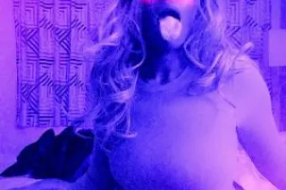 Who'$ up Im 🥱 bored and horny ... - Image 2