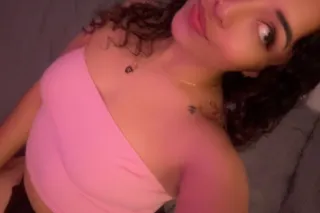 sexy latina princess - Image 6