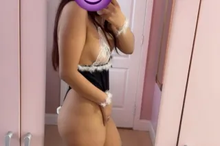 👋Hola Hermosa chica 💖amable🥵 e... - Image 1