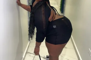 Happy New years !Thick, Tempti... - Image 1