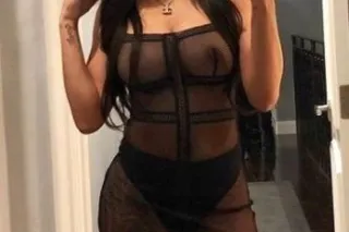 here for one day 🥰❤🥰❤😘❤🥰 - 22 - Image 3