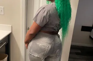 𝐓𝐇𝐈𝐂𝐊 ᴀɴᴅ 𝐏𝐑𝐄𝐓𝐓𝐘 🤫🤪🅤🅡 🅢🅔🅒🅡🅔🅣🅢 ... - Image 2
