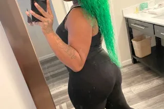 𝐓𝐇𝐈𝐂𝐊 ᴀɴᴅ 𝐏𝐑𝐄𝐓𝐓𝐘 🤫🤪🅤🅡 🅢🅔🅒🅡🅔🅣🅢 ... - Image 3