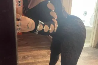 ABQ 📍fat ass latina w sloppy h... - Image 3