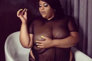 (LIMAs‼)VERY OWN MS~GAGGIT🥵🤪 -... - Image 1