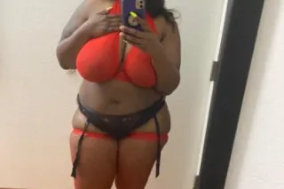 GOAT HEAD 👅SPECIALIST! READY TO SERVE AND PLEASE YOU! $70qv head only with rubber! OUTCALLS OR CARPLAY ONLY! 🚗 - Image 2