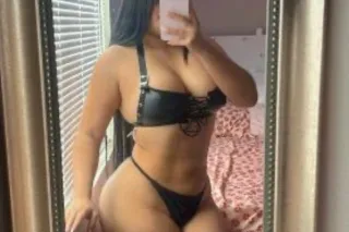 Latina Ardiente, Dulce y Discr... - Image 3