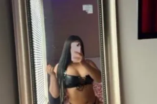 Latina Ardiente, Dulce y Discr... - Image 1