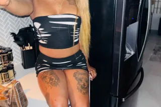 Pretty Petite And Caramel 😋 - Image 5
