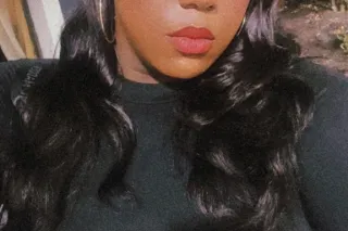 Professional, alluring, and subtly high-end) Party Friendly ⚪🎉 - Image 8