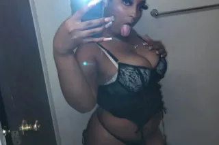 available for incall - 23 - Image 2