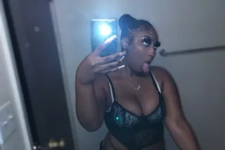 available for incall - 23 - Image 1