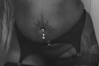 Hot ready and turt Grown and s... - Image 3