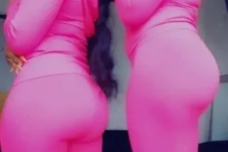 2 Girls . 4 Holes - 23 - Image 1