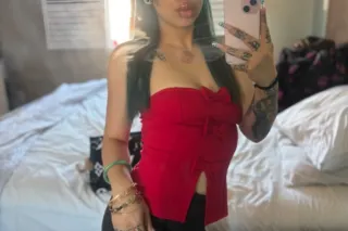 PETITE LATINA NEW BOOTY HERE - Image 5