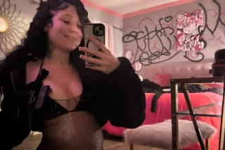 Sweet Treat💋 😍Can I Cum See U ... - Image 1