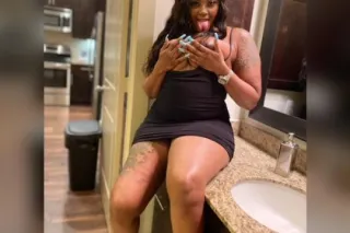 😍😍😍🛑✋🏿NEW YEAR! NEW PUSS! 🥳🥳🎉i... - Image 2