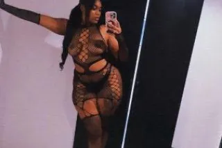 Naughty 💦 & Top Quality 🥵 - 30 - Image 1