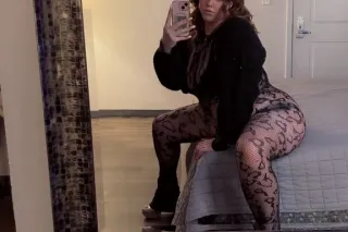 YOUR FAVORITE PAWG 💋🍑💦 - Image 6