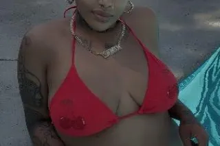 💋 New Pics** Smoking Hot 🔥🔥 Su... - Image 2