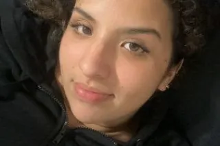HOT VENEZUELAN GIRL 🔥🇻🇪 - Image 2