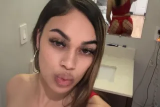 5'2 SEXY CAMBODIAN/LATINA MAMI... - Image 4
