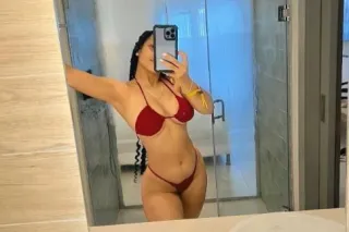 💦 🍓I am a horny sexy young wom... - Image 1