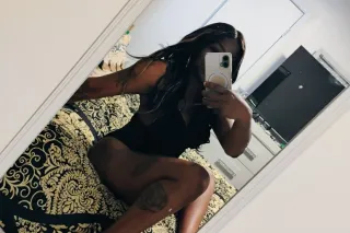 🩷🩷 ** Here for a short Stay **... - Image 1