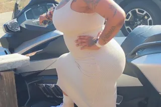 🎉🎁ITS MY BIRTHDAY 🎉 🎁...CREAMER AND SQUIRTER. 420 FRIENDLY. NO RUSH. PRIVATE RESIDENCE. OUT CALLS AVAILABLE TO MY ESTABLISHED REGULARS. - Image 4