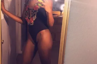 🗣💦🤗 d Hey babe🥰 call me so i c... - Image 2
