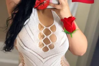💦latina 🍓😍😍dispuesta a complacer a esos hombre trabajadores - Image 1