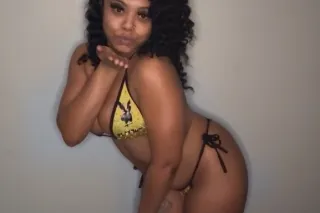 BEND ME OVERRR 🤪 incall/outcal... - Image 4