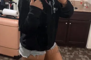 what's better than 1 girl how ... - Image 1