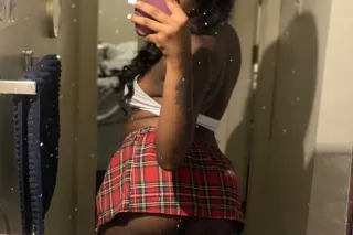 🍫COME HAVE FUN WITH A CHOCOLATE BADDIEEE🍫 - Image 2