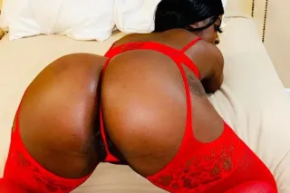SUPERSOAKER💦🤩🩷Upscale 🥂👠Sexy Seductive Goddess ✨👑💋Don't miss out❌🩷🏆💦100% Real FaceTime Verify - Image 4