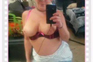 ~💋 Sexy Blonde SoCal Soccermom... - Image 3