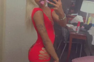 NEW IN TOWN⭐Come Play With Me💦... - Image 1